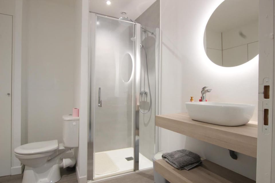 Shower, Toilet, Bathroom