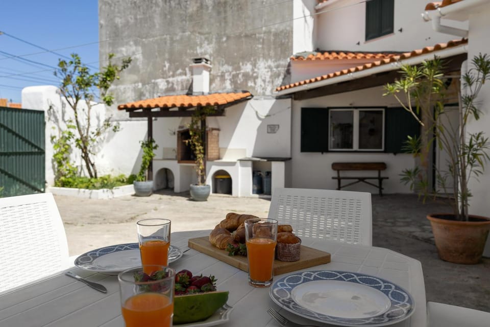 Patio, BBQ facilities, Dining area