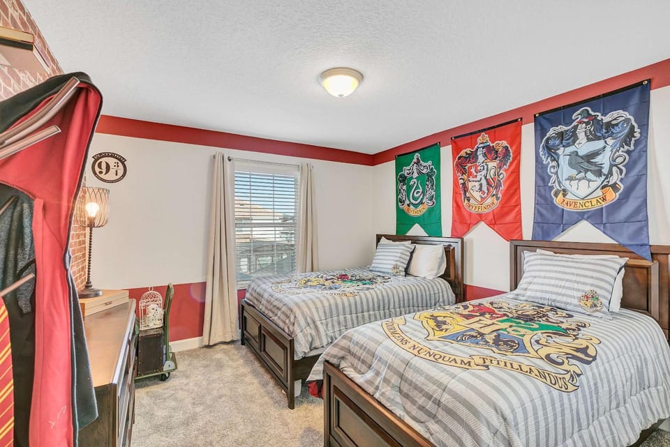 8-Min Disney Villa with Resort & Pool House in Kissimmee