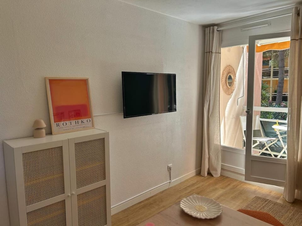 Le Mimosa, Studio à La Favière Apartment in Bormes-les-Mimosas