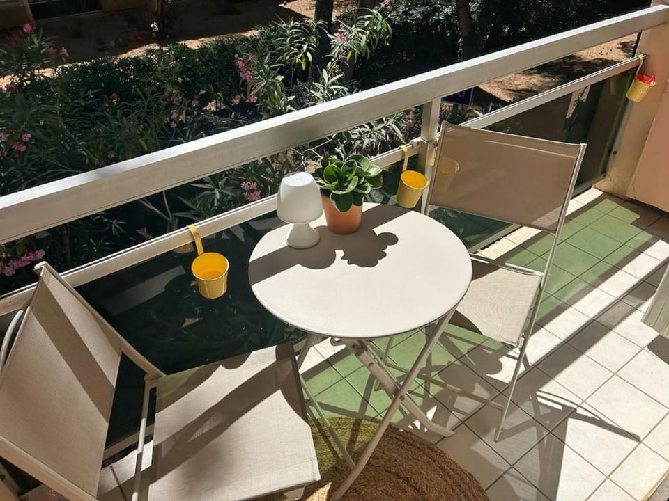 Le Mimosa, Studio à La Favière Apartment in Bormes-les-Mimosas