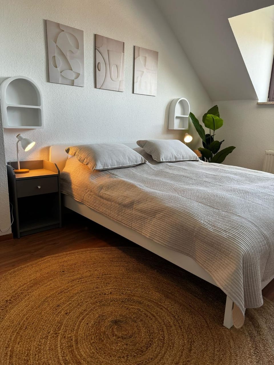 Bed, Other, Bedroom