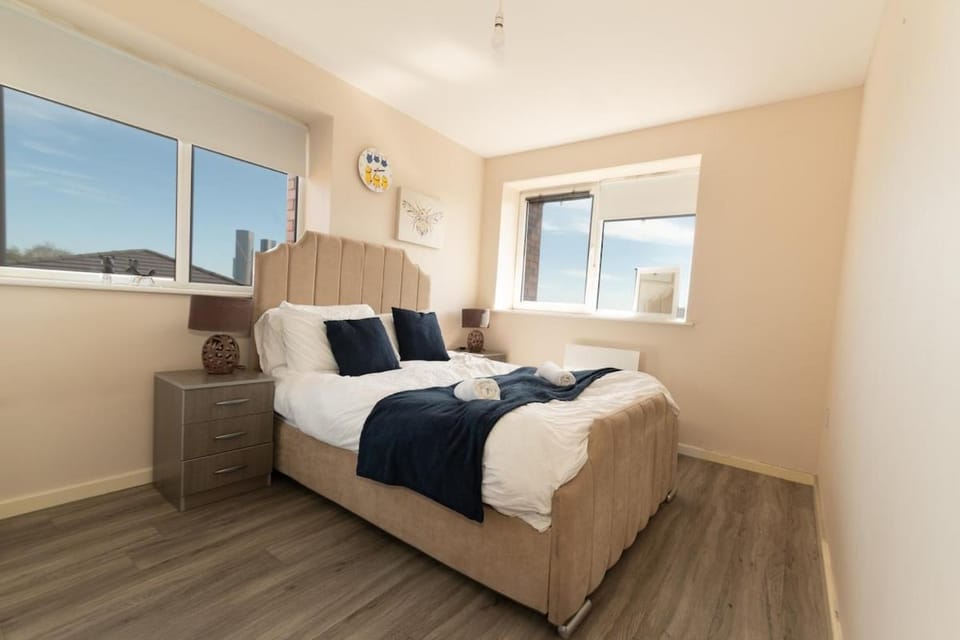 Top Floor Apartment, MediaCity, Free Parking Apartment in Salford