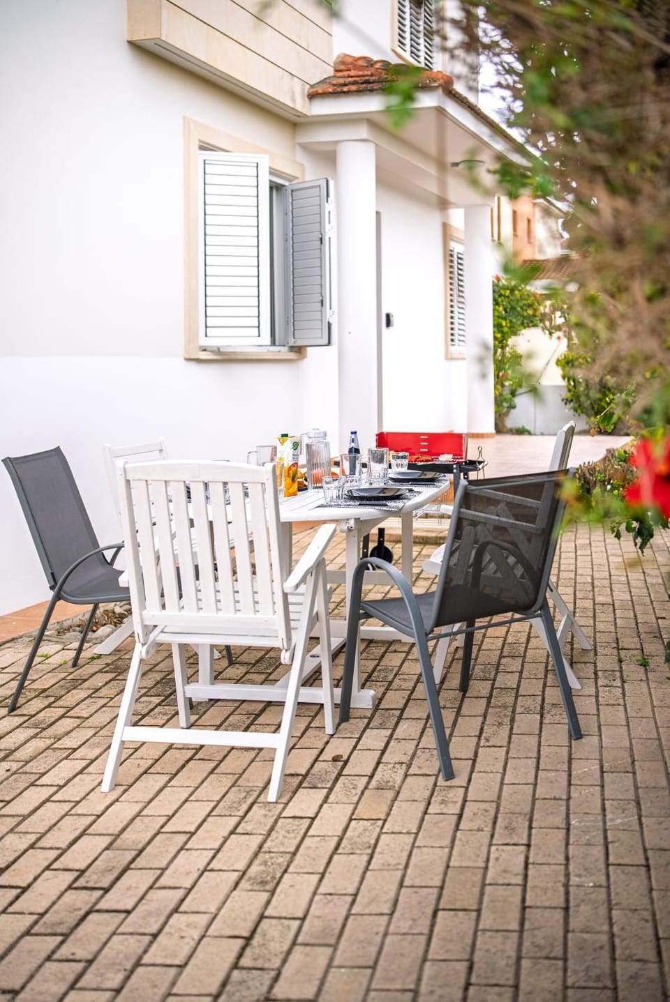 BBQ facilities, Seating area