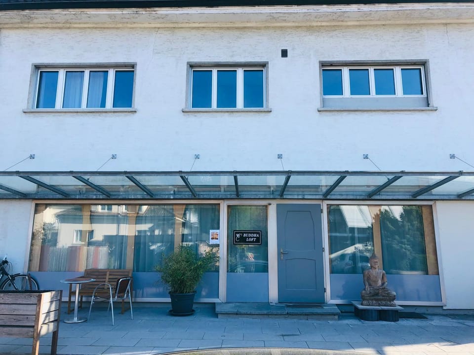 Property building, Facade/entrance