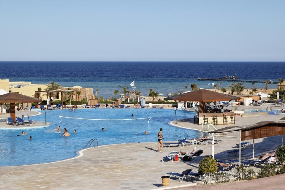 Swimming pool, Swimming pool