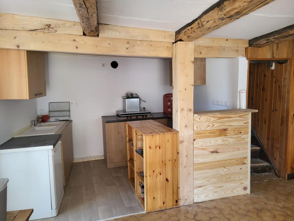 TV and multimedia, Kitchen or kitchenette, Kitchen or kitchenette, dishwasher, oven, pet friendly, stove