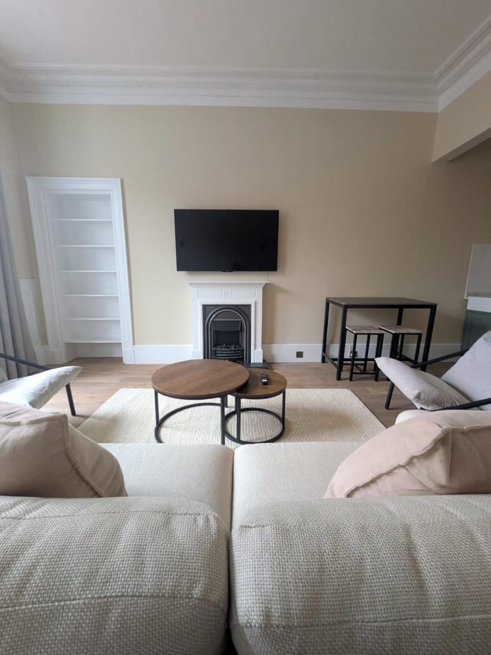 Modern Flat - Main St, Campbeltown Apartment in Campbeltown