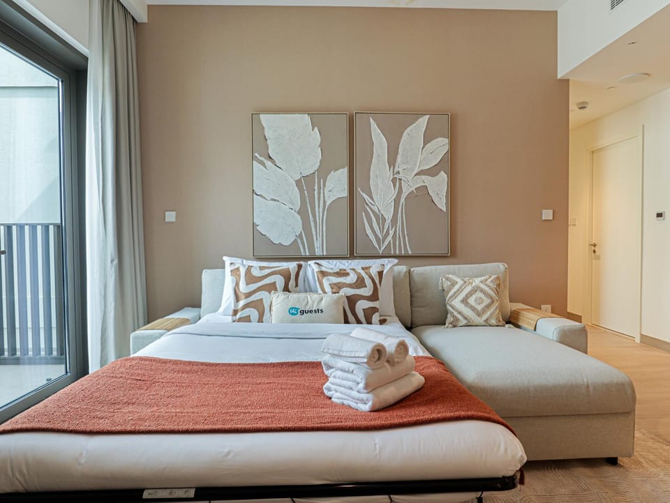 Bed, Living room, Seating area