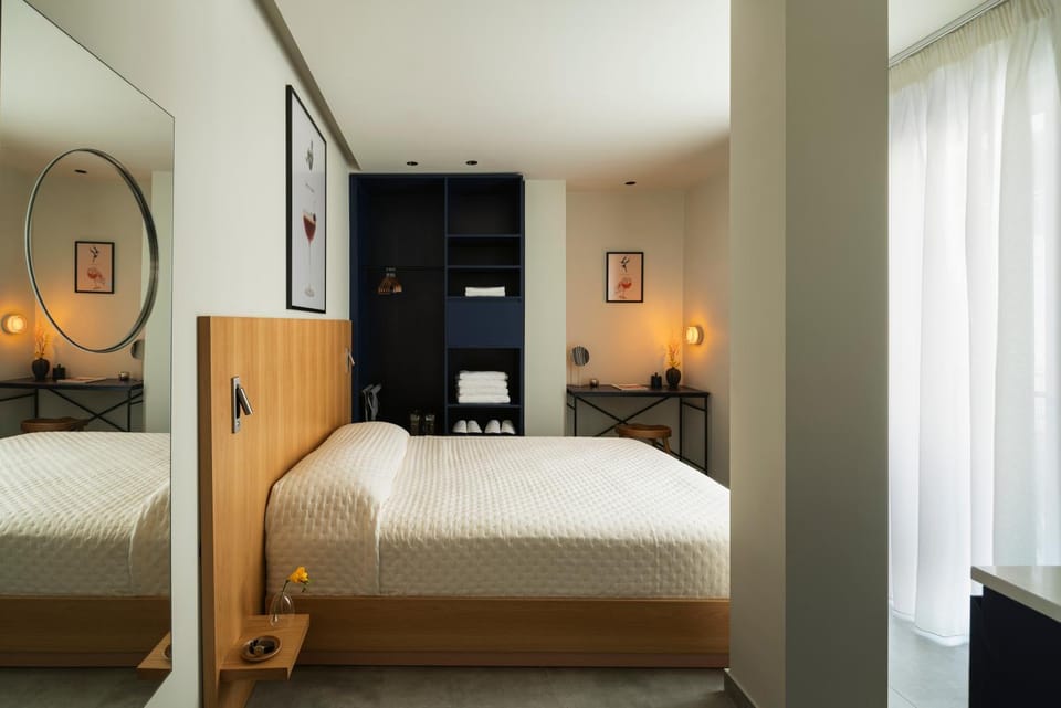 Bed, Photo of the whole room, Bedroom, wardrobe