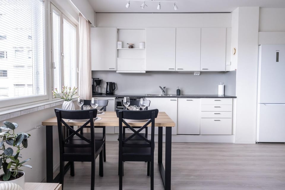 Kitchen or kitchenette, Dining area, kitchen