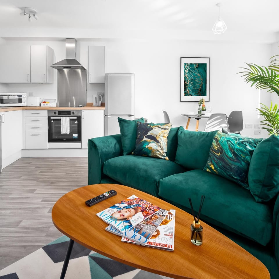 Property building, Kitchen or kitchenette, Living room