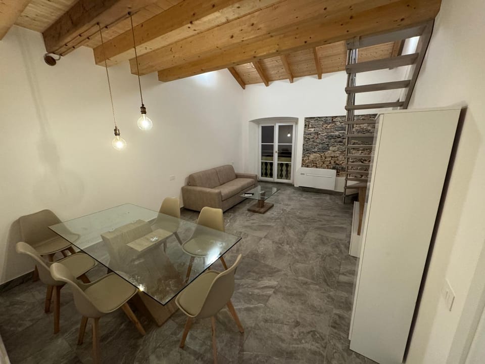 Nel cuore di La Spezia, 12 persone! Apartment in La Spezia