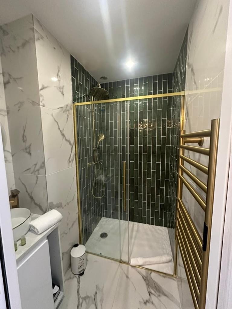 MASSENA 46 - Appartement Nice 6P Apartment in Nice