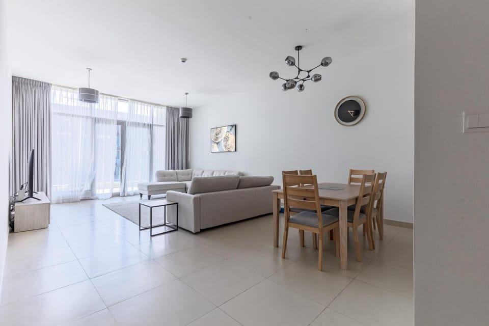 Living room, Photo of the whole room, Seating area
