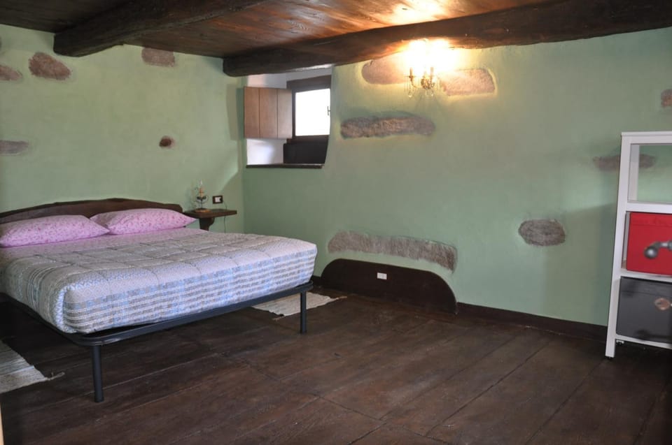 Il Borgo Di Monica House in Domodossola