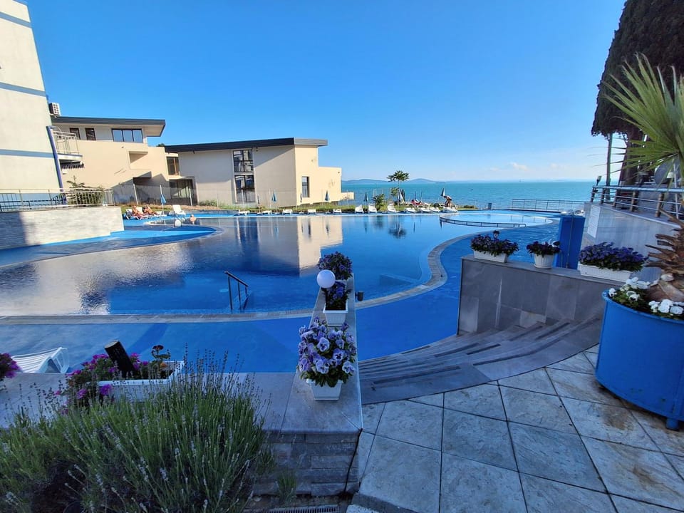 Студио C19 в к-с Blue Bay Palace Apartment in Pomorie