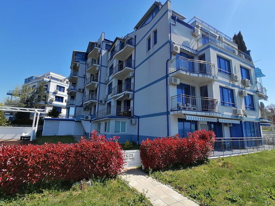 Студио C19 в к-с Blue Bay Palace Apartment in Pomorie
