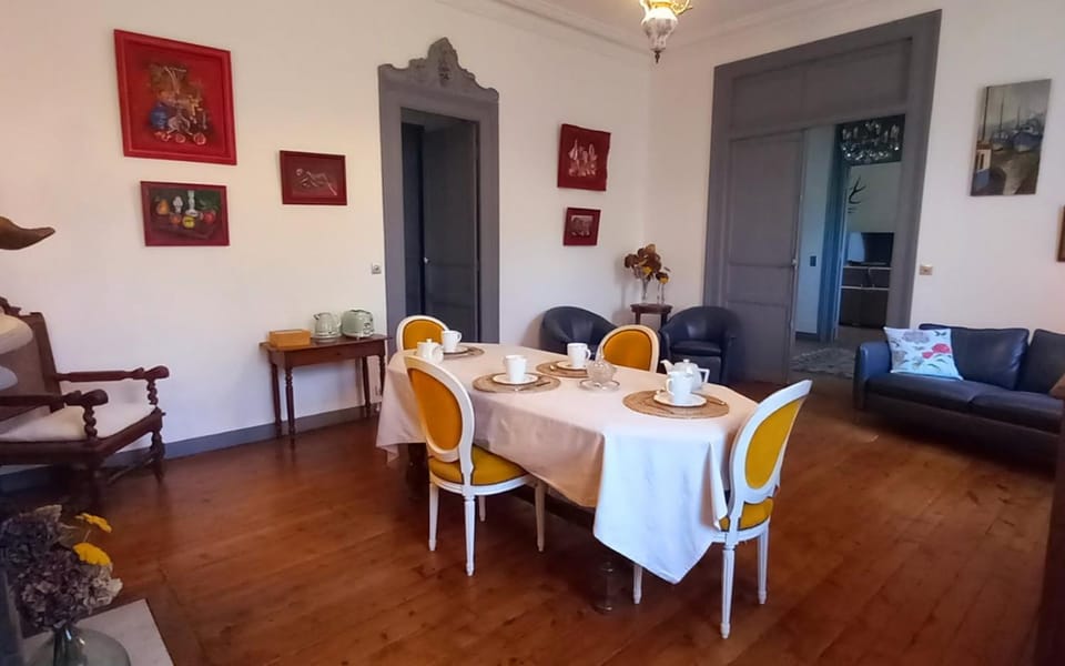 Property building, Living room