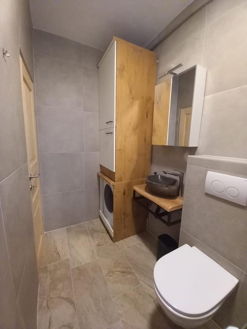 Toilet, Bathroom, washing machine