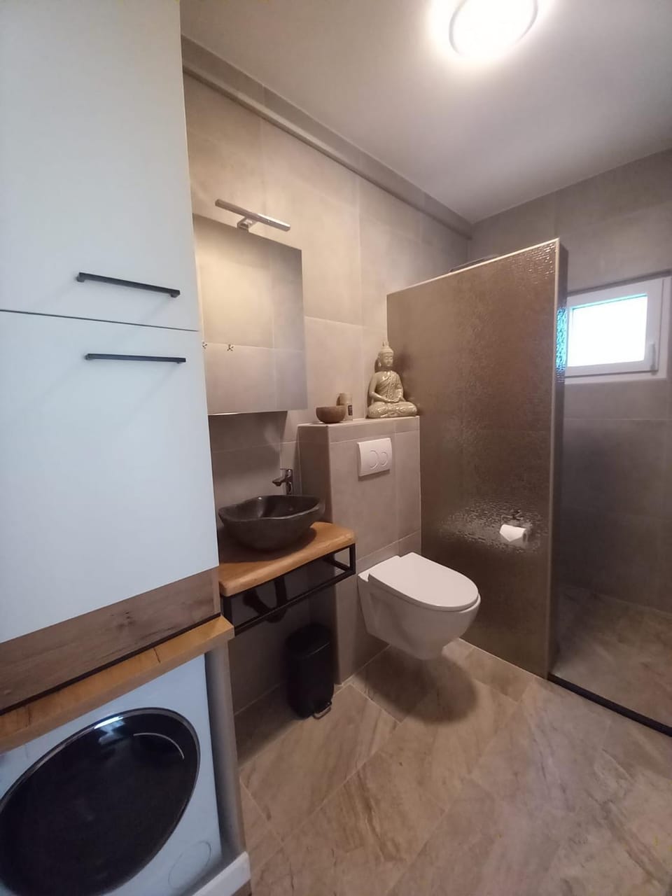 Toilet, Bathroom, washing machine