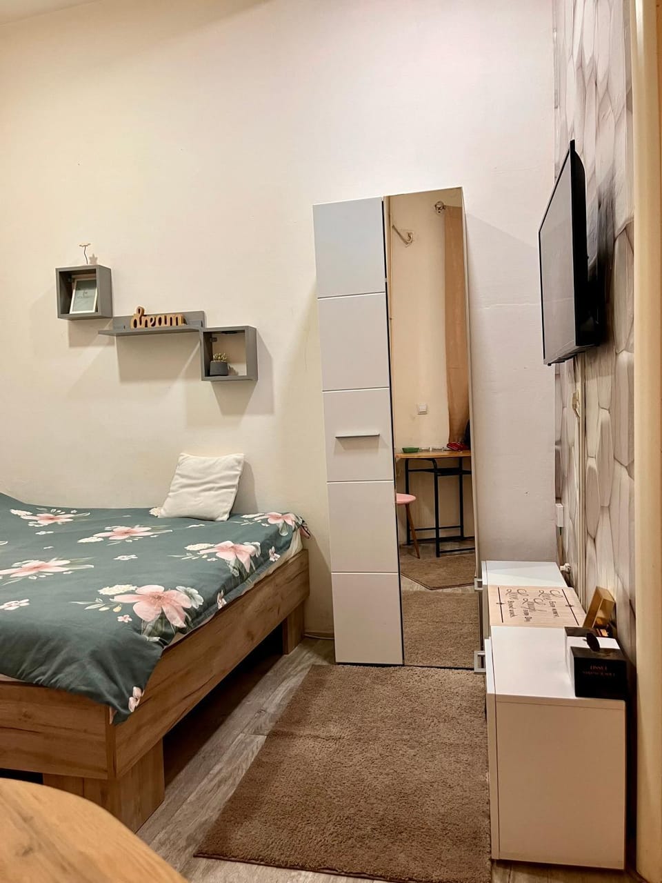 Luna Apartment in Serbia