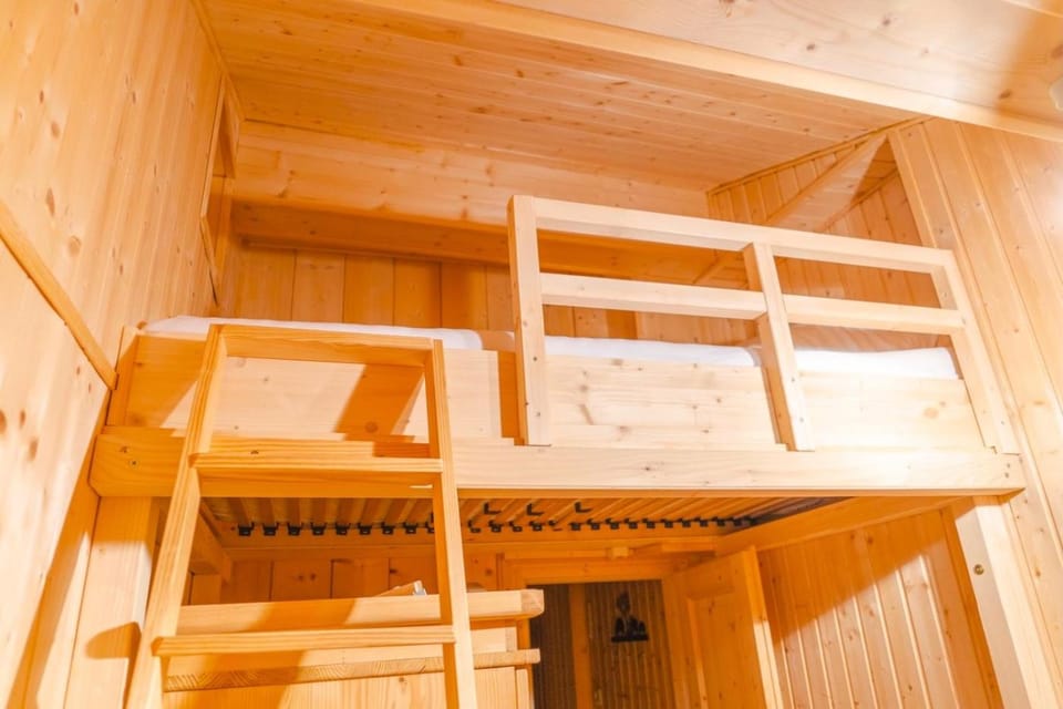 Romantisches Berg-Chalet Apartment in Tyrol