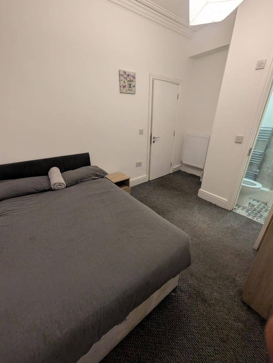 Kamsy Guest House Bed and Breakfast in Stoke-on-Trent