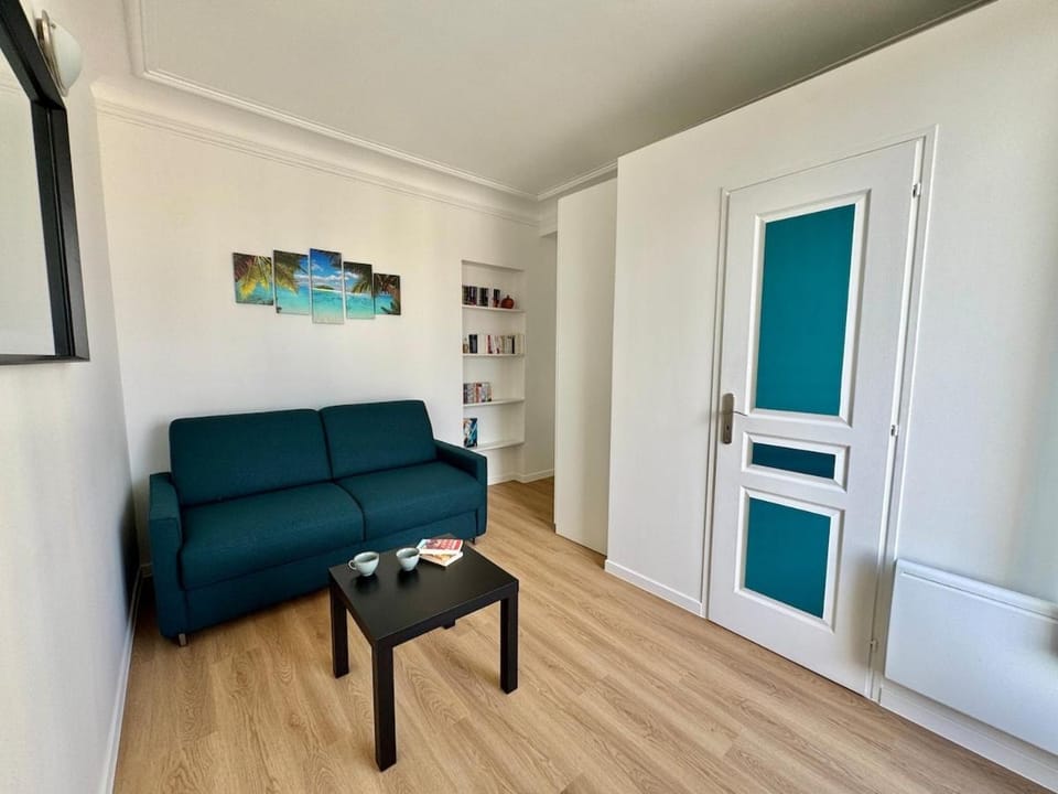 1 min Gare RER A - 20min Paris - Joli studio neuf Apartment in Sartrouville