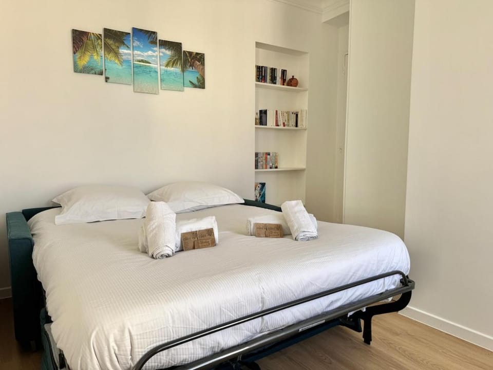 1 min Gare RER A - 20min Paris - Joli studio neuf Apartment in Sartrouville