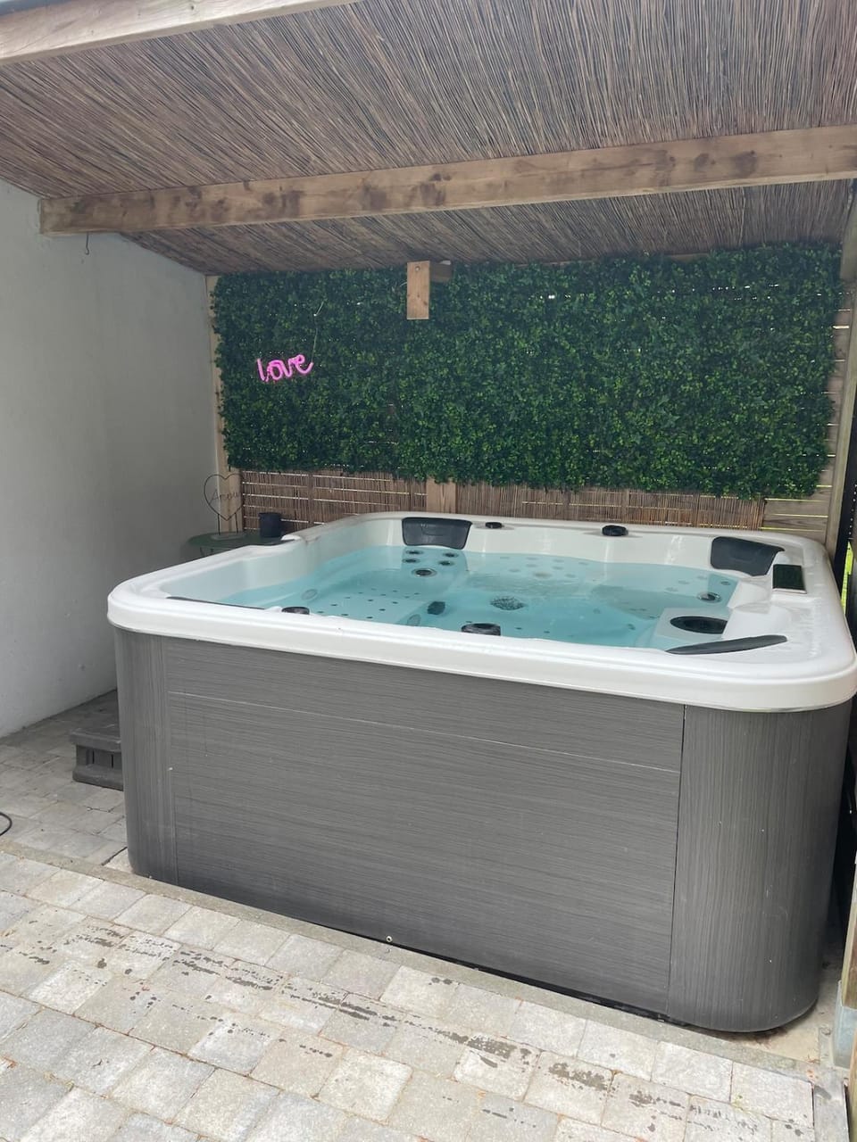 Natural landscape, Hot Tub, Massage, Spa and wellness centre/facilities, Spa and wellness centre/facilities, Spa and wellness centre/facilities