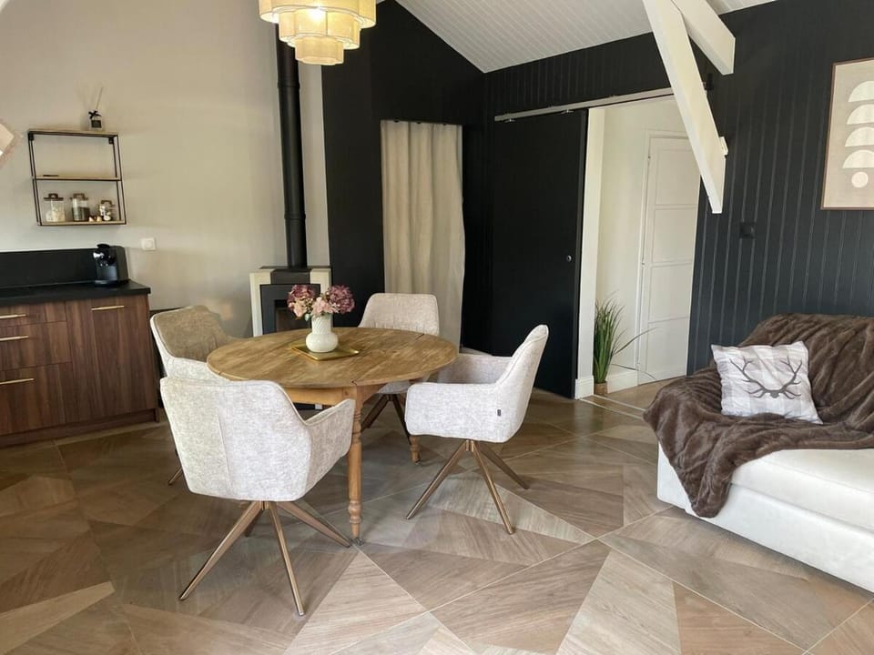 ENTRE PARENTHESE - Gîte "Le Chalet" & Spa House in Hauts-de-France