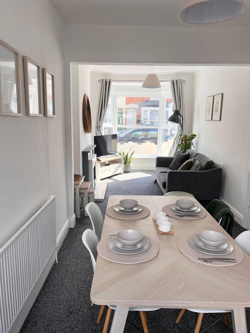 Living room, Dining area, Dinner
