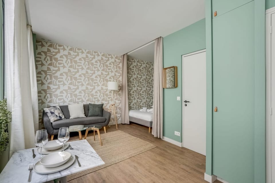 Quiet studio near Nation & Bois Apartment in Paris