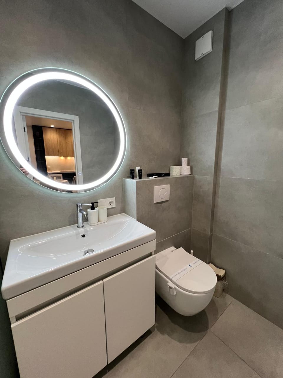 Apartament white Apartment in Chișinău