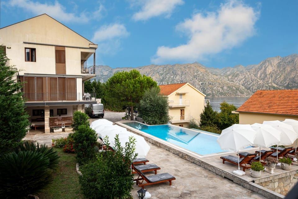 Property building, Swimming pool