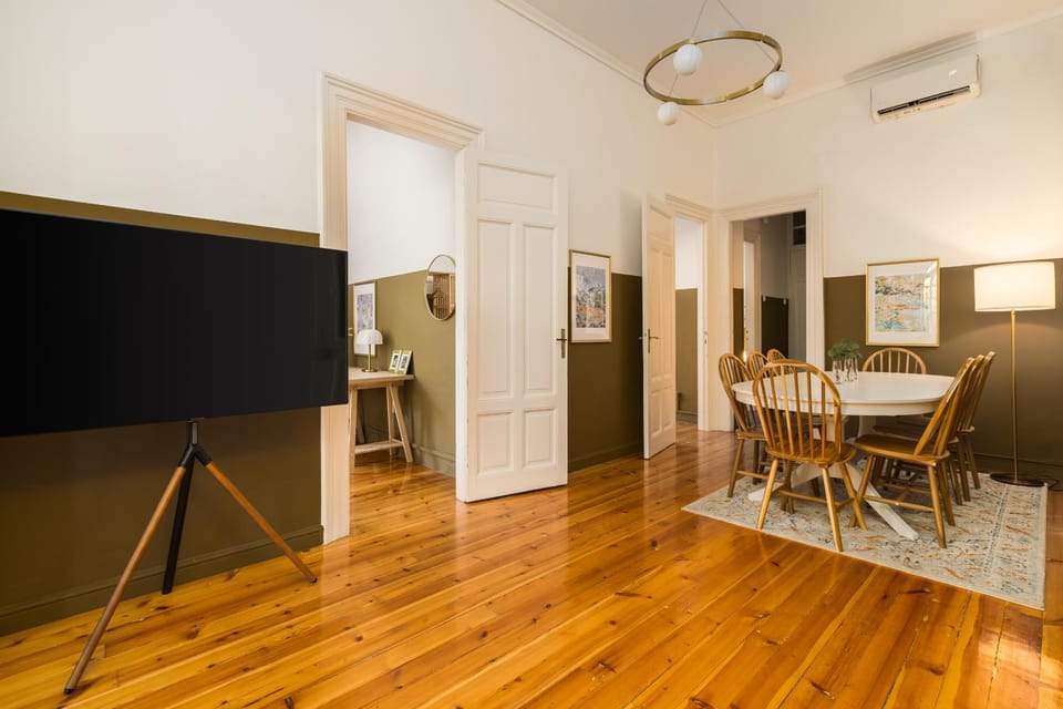 Kitchen or kitchenette, Living room, Dining area, air conditioner