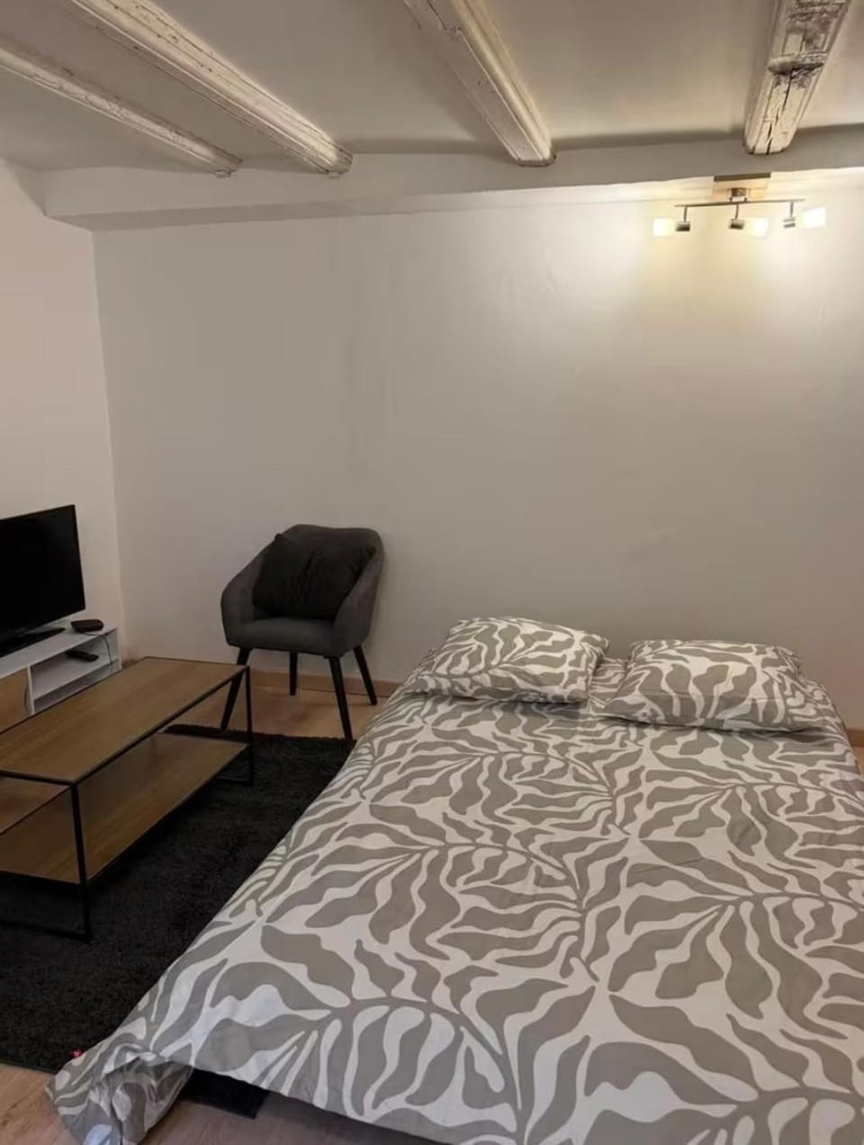 Living room, Bedroom