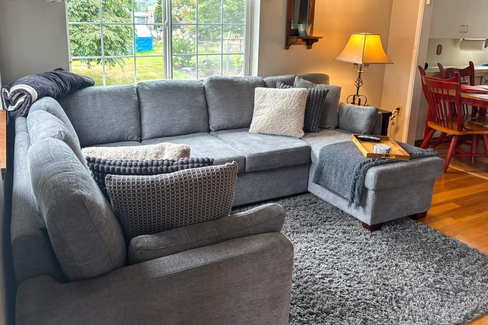 Walk to ‘Twilight’ Sites! Forks Home w/ Hot Tub House in Forks