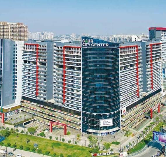 Studio Apartment in Gaur city Center Apartment in Noida