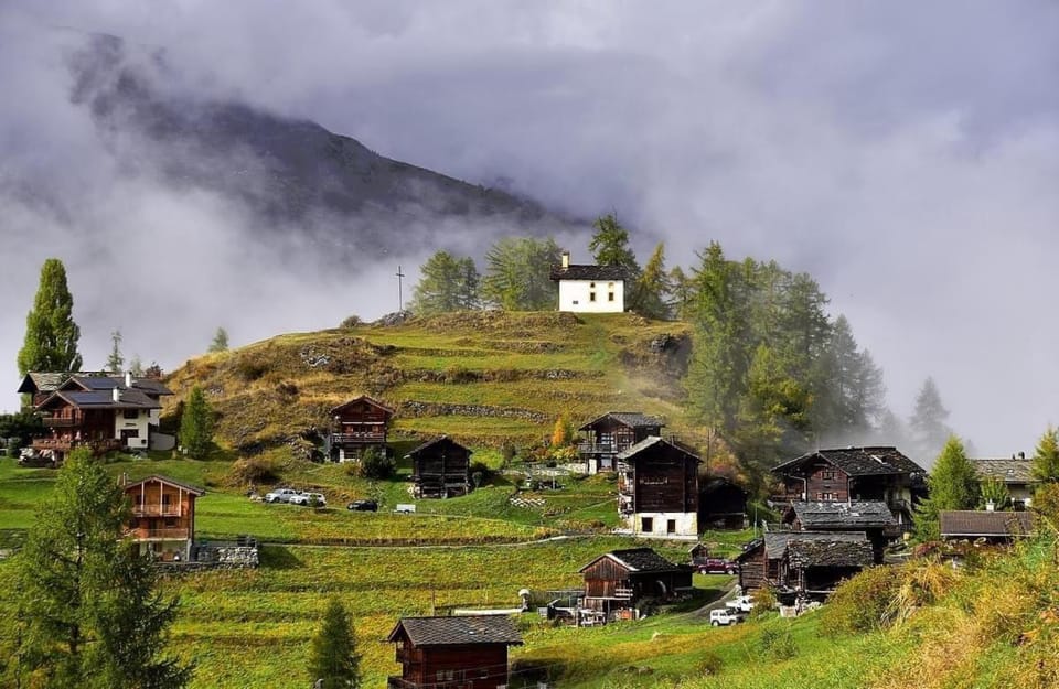 Property building, Nearby landmark, Day, Natural landscape, Mountain view