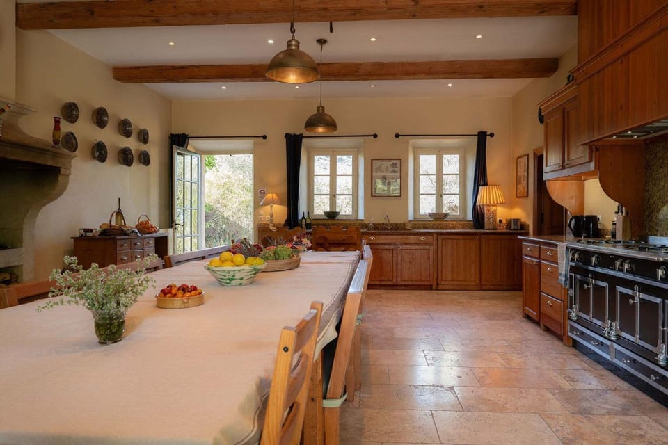 Luxury villa on 650 acre estate with pool House in Occitanie