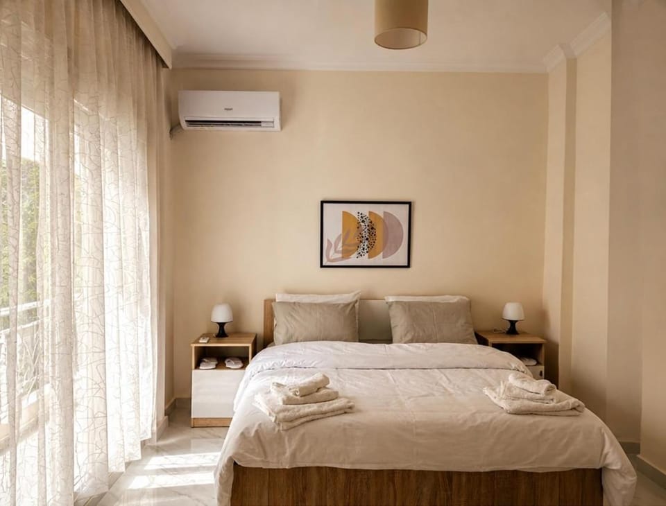 Bed, air conditioner
