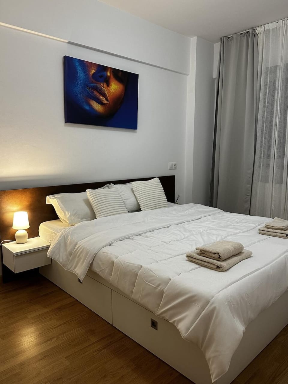 Varhen Apartment - Viva City 10th Floor Sky View Apartment in Cluj-Napoca