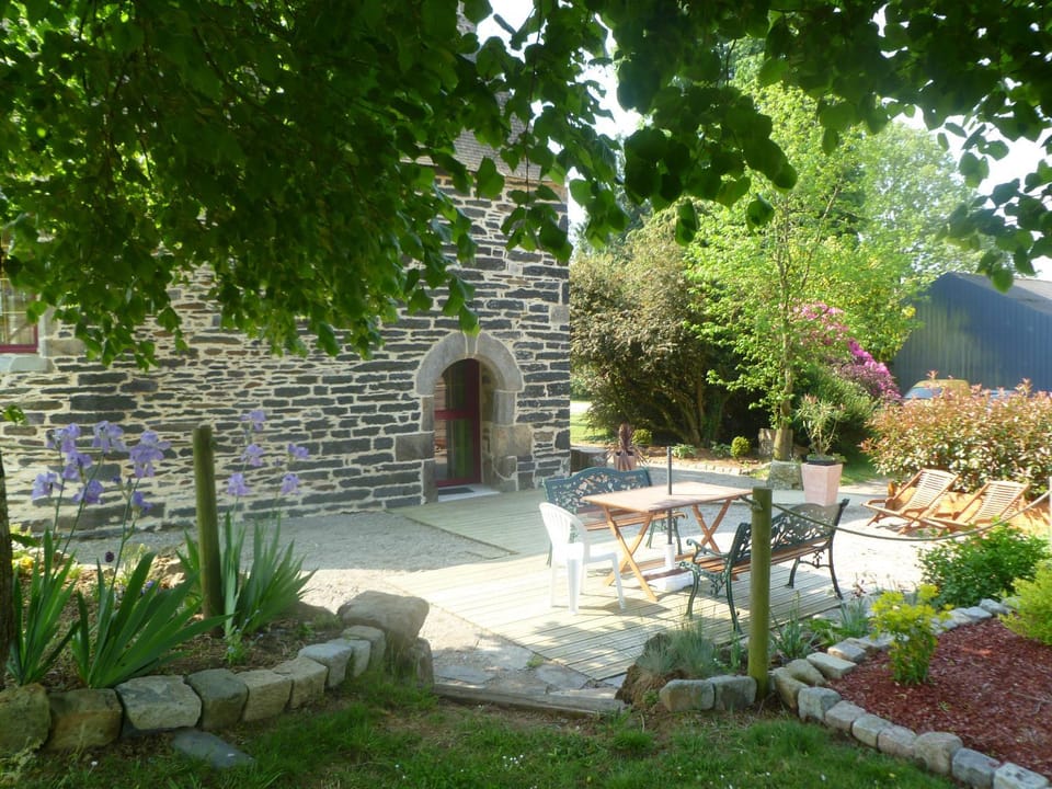 Balcony/Terrace, Garden view