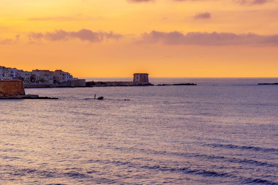 Nearby landmark, Sea view, Sunrise
