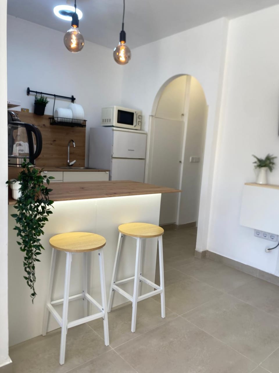 Kitchen or kitchenette