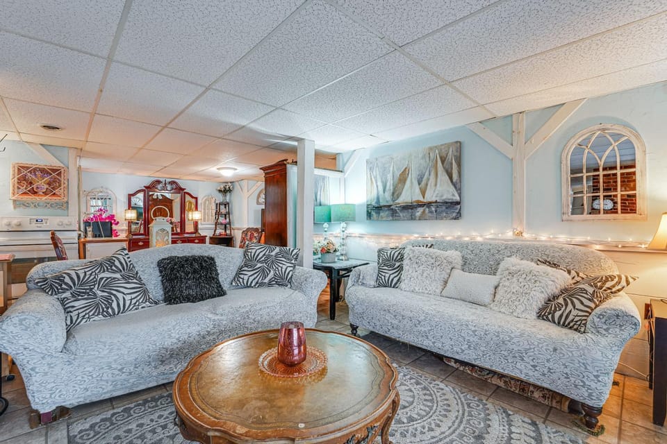 3 Mi to Bath Historic District! Stylish Studio Apartment in Bath