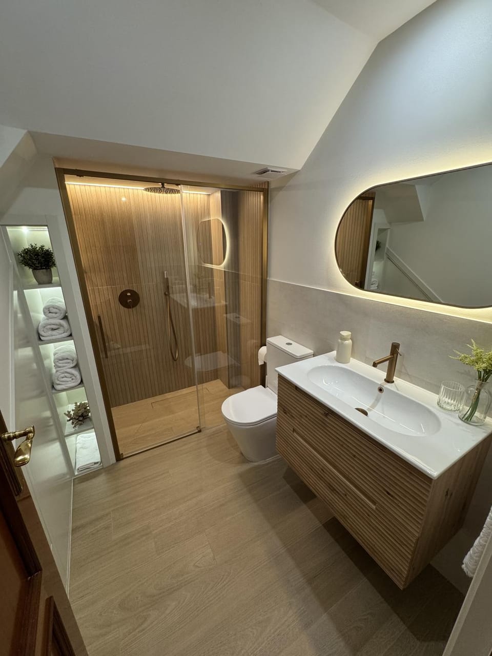 Shower, Toilet, Bathroom, hair dryier, towels