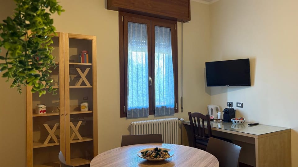 Coffee/tea facilities, Kitchen or kitchenette